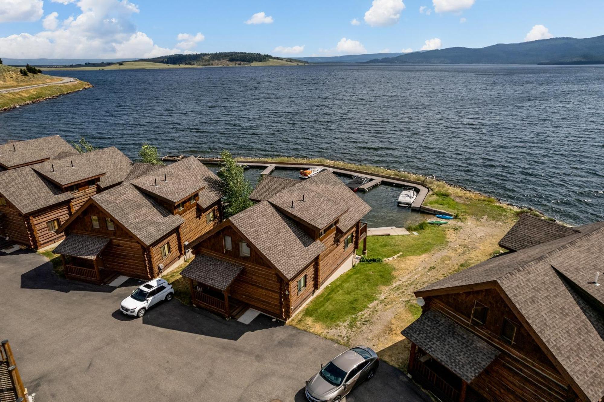 King'S Cabin West Yellowstone Exterior photo