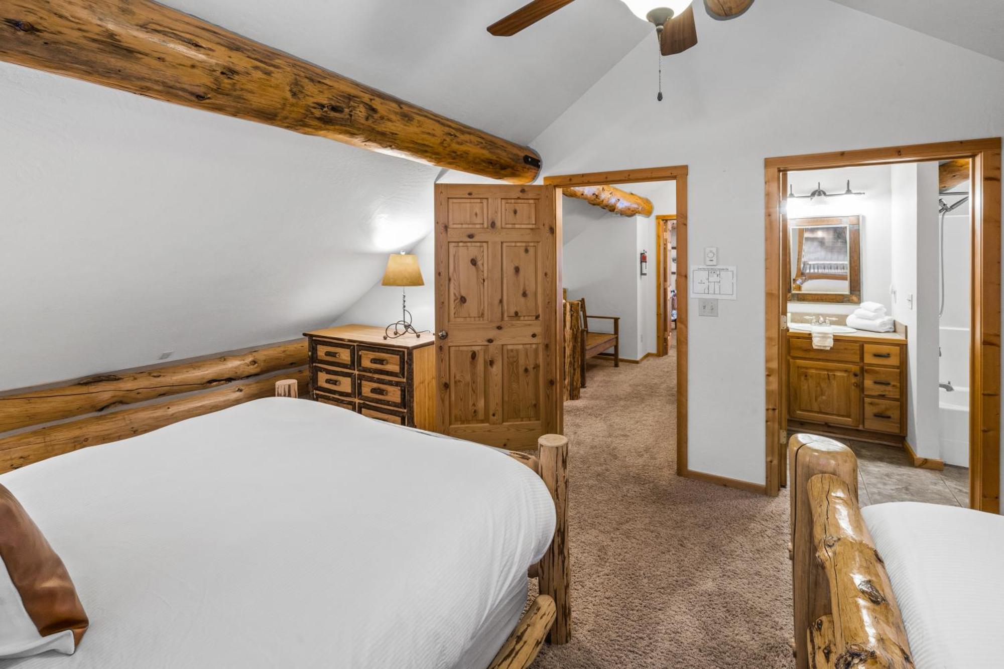 King'S Cabin West Yellowstone Exterior photo